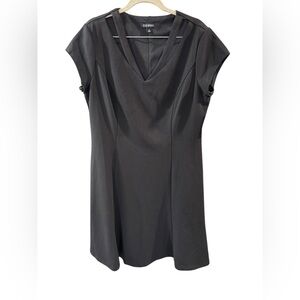 NWT Roz &‎ Ali V-Neck Little Black Dress